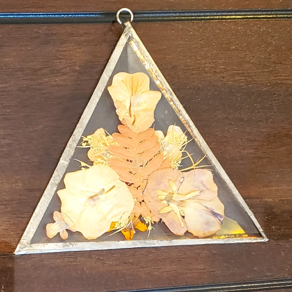 Preserved flower hanging charm 🌹🌼 - Picture 4 of 6